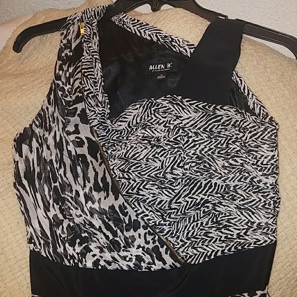 Dress - Picture 4 of 4